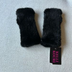 Brand new Kelli Kouri black mink fingerless gloves